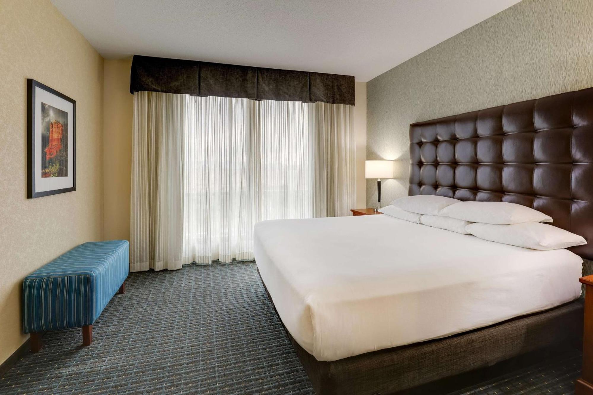 Drury Inn & Suites Phoenix Chandler Fashion Center Экстерьер фото