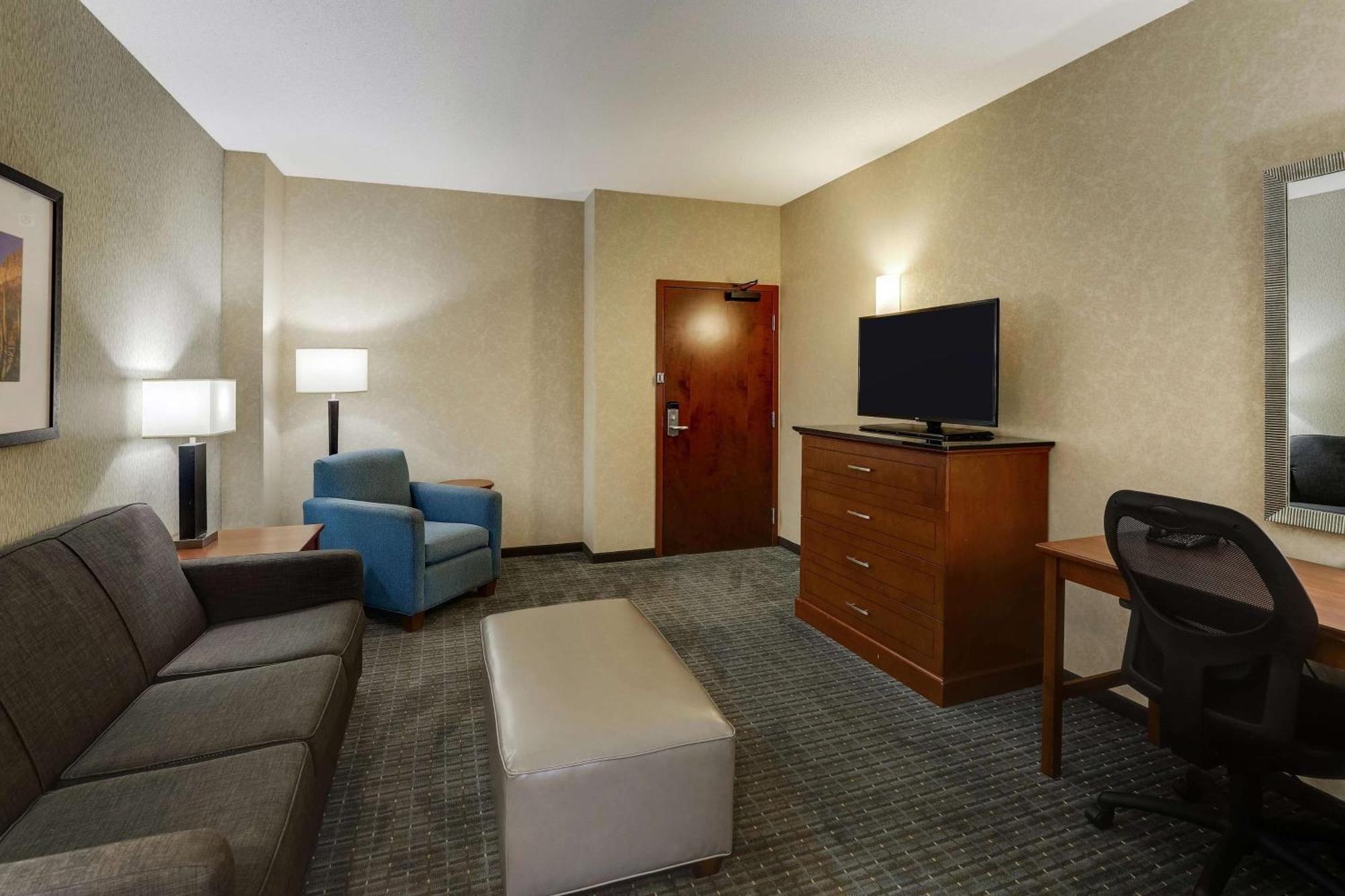 Drury Inn & Suites Phoenix Chandler Fashion Center Экстерьер фото