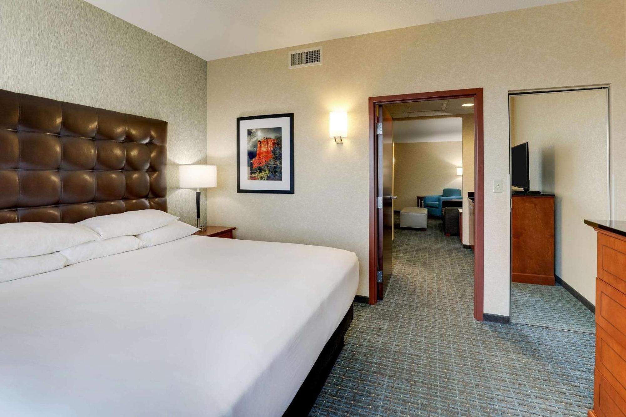 Drury Inn & Suites Phoenix Chandler Fashion Center Экстерьер фото