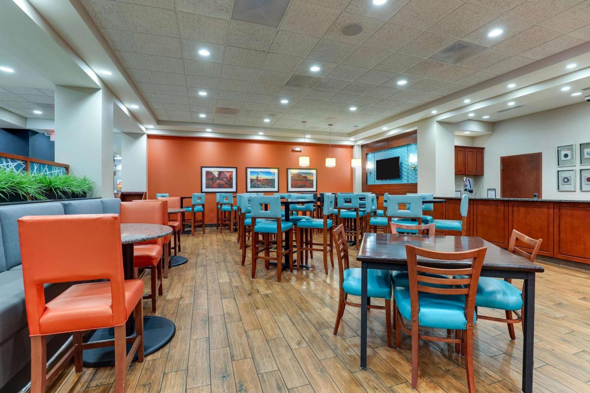 Drury Inn & Suites Phoenix Chandler Fashion Center Экстерьер фото